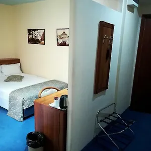 https://opera.bucharesthotelsnow.com