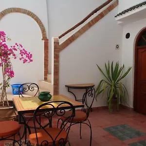 https://les-embruns-dessaouira.essaouirahotels.net